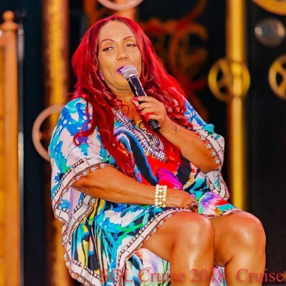 Meet your Posher, Hope